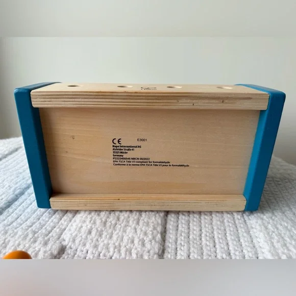 Hape Fix-It Wooden Tool Box - Picture 9 of 11